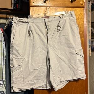 Gloria Vanderbilt plus size shorts